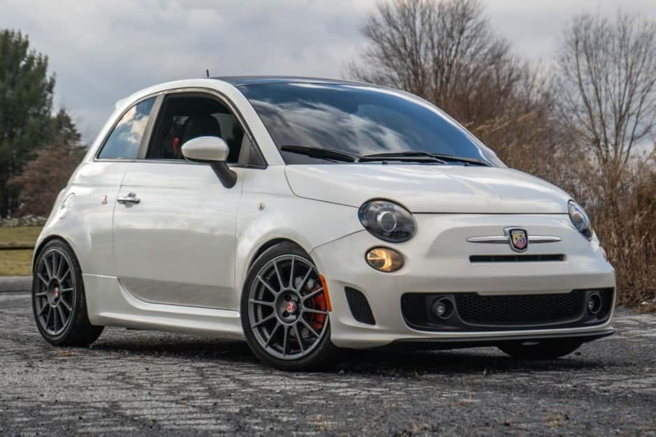 2017 Fiat 500 (2012-2019) sold for $21,000