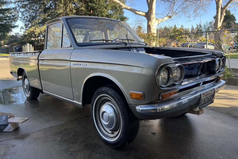 1971 Datsun Pickup sold for $4,000