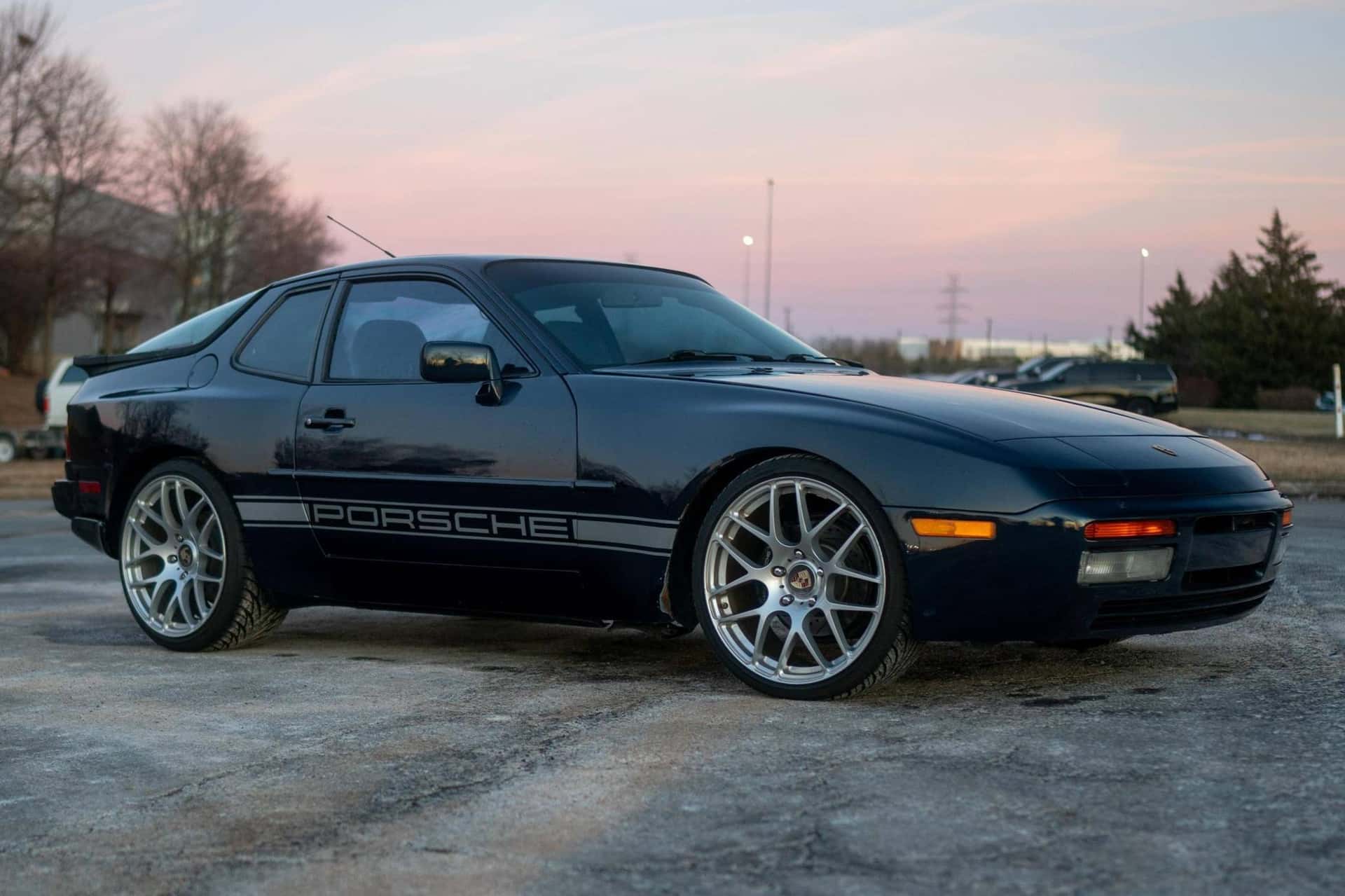 1987 Porsche 944 sold for $9,544
