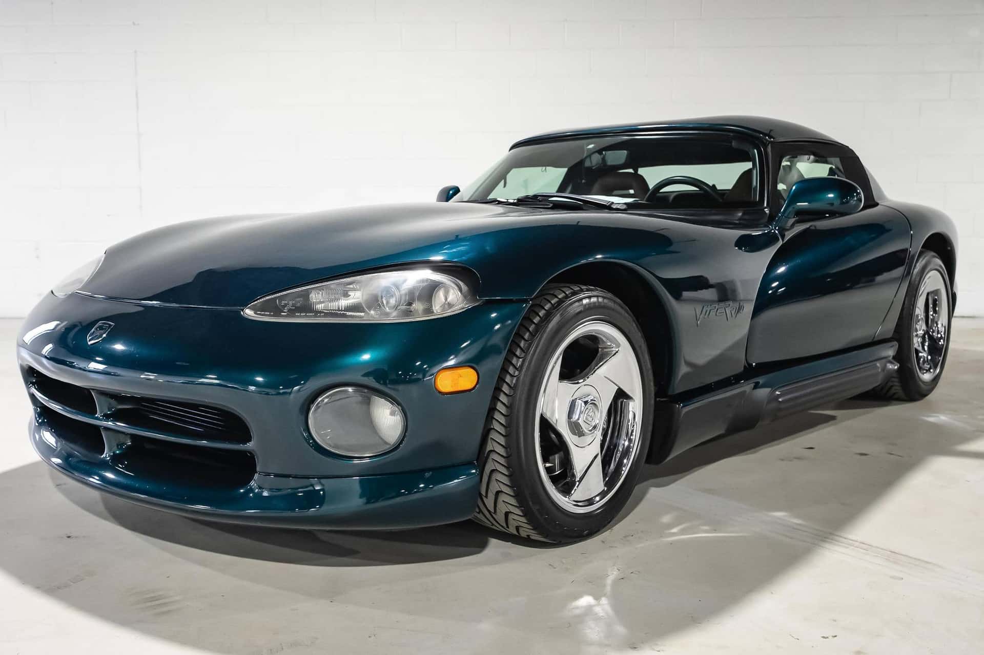 1995 Dodge Viper sold for $33,000