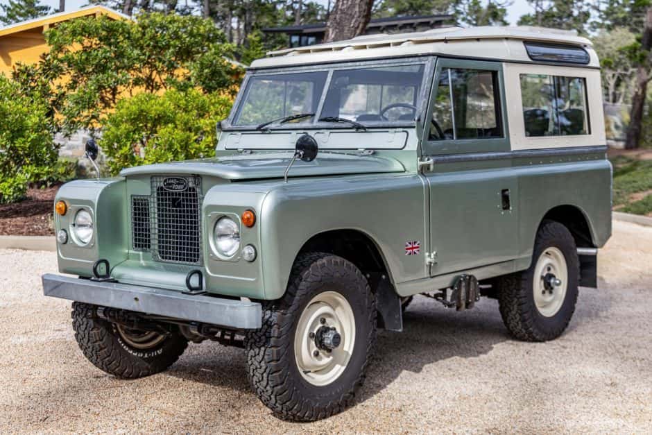 1970 Land Rover Series 88 sold for $36,250