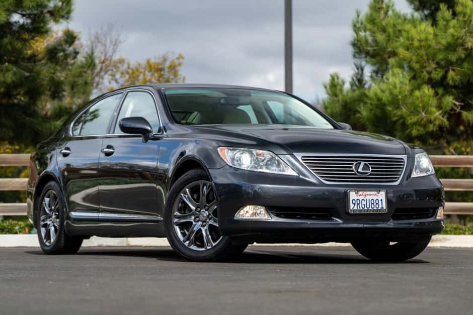 2009 Lexus LS Sedan sold for $26,750