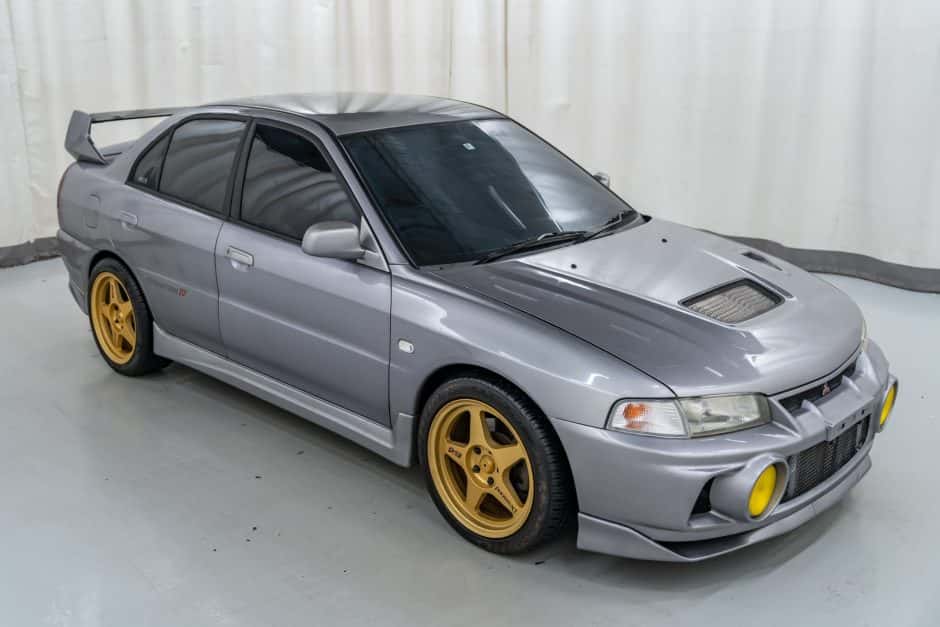 1996 Mitsubishi Lancer Evolution sold for $15,300