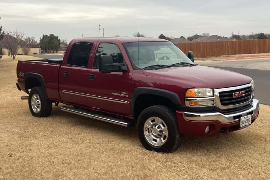2006 GMC Sierra HD (GMT800 2000-2007) sold for $18,000