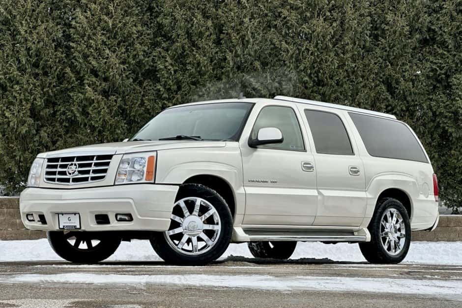 2006 Cadillac Escalade & EXT GMT800 (2002-2006) sold for $17,750