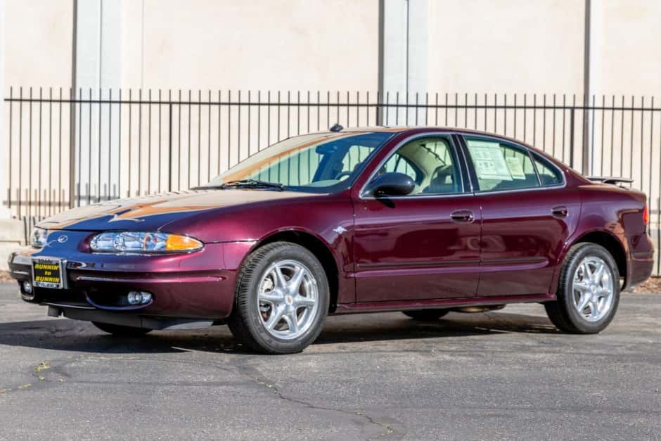 2004 Oldsmobile  sold for $15,555