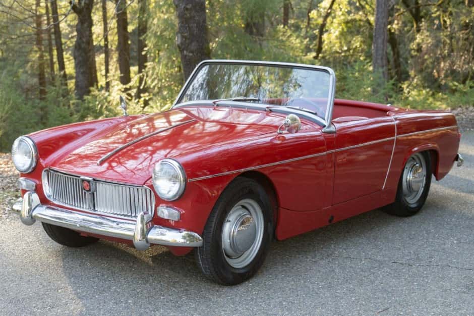 1961 MG Midget sold for $8,100