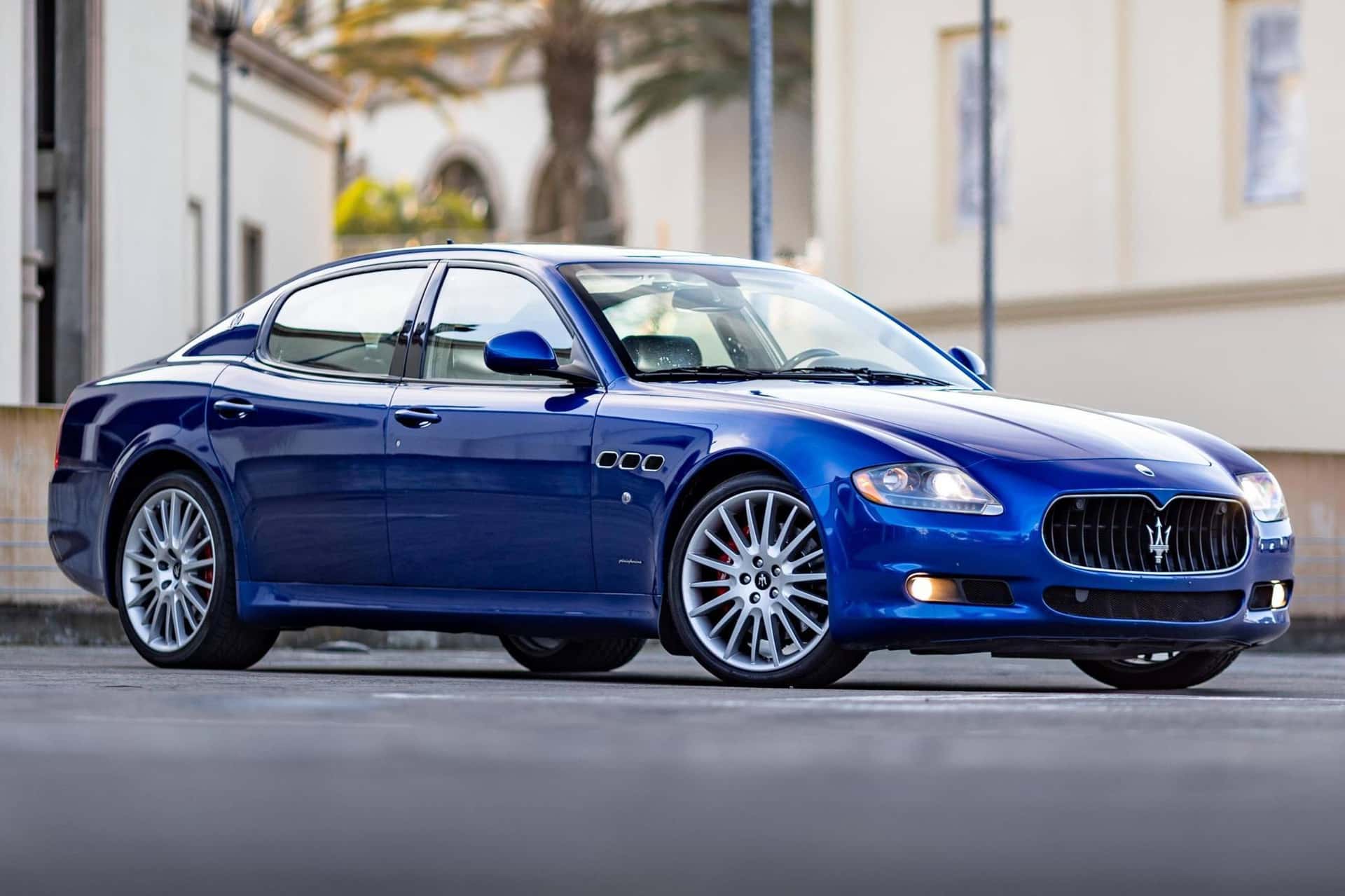 2012 Maserati Quattroporte sold for $17,750