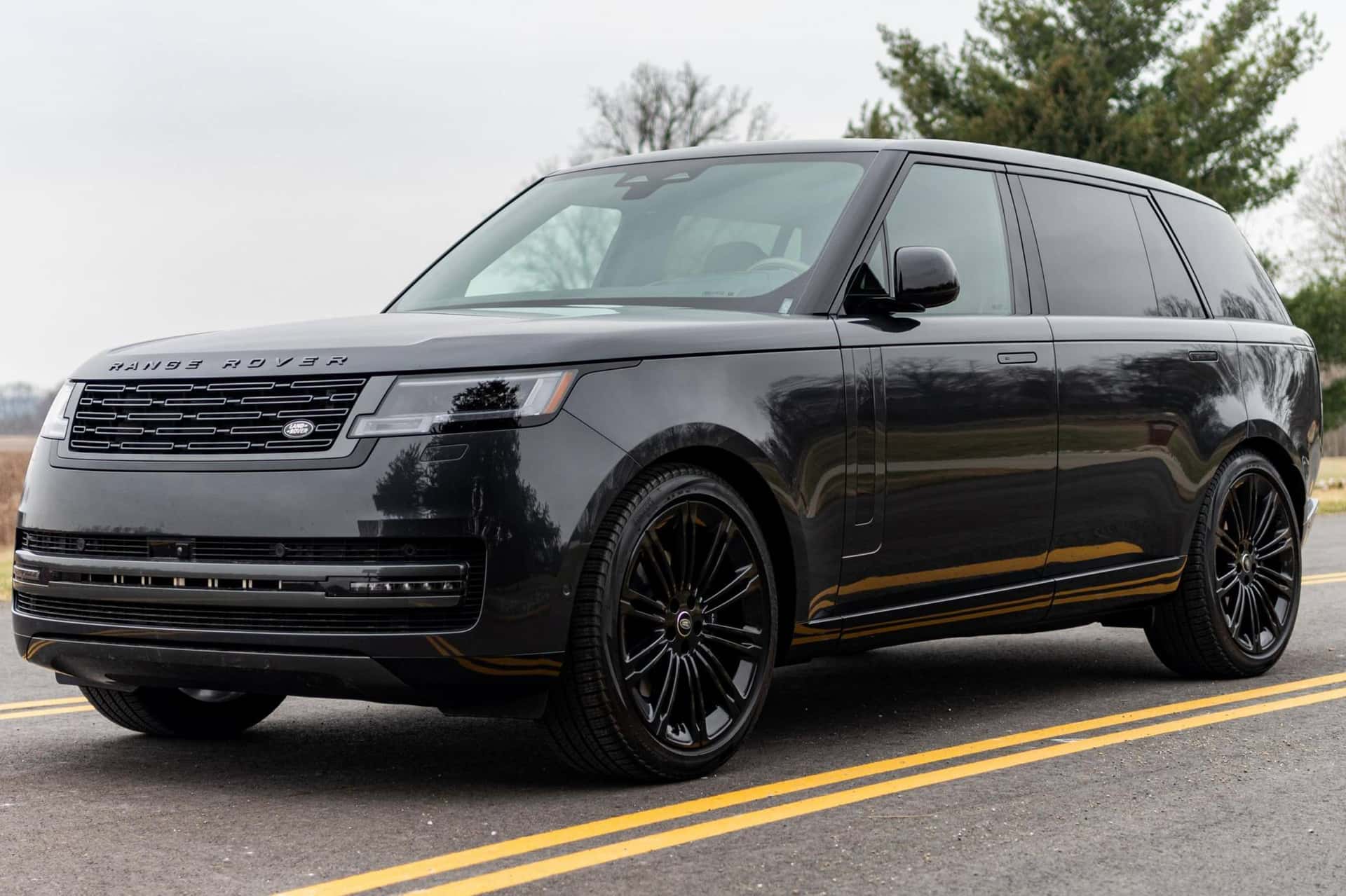 2024 Land Rover Range Rover sold for $106,000