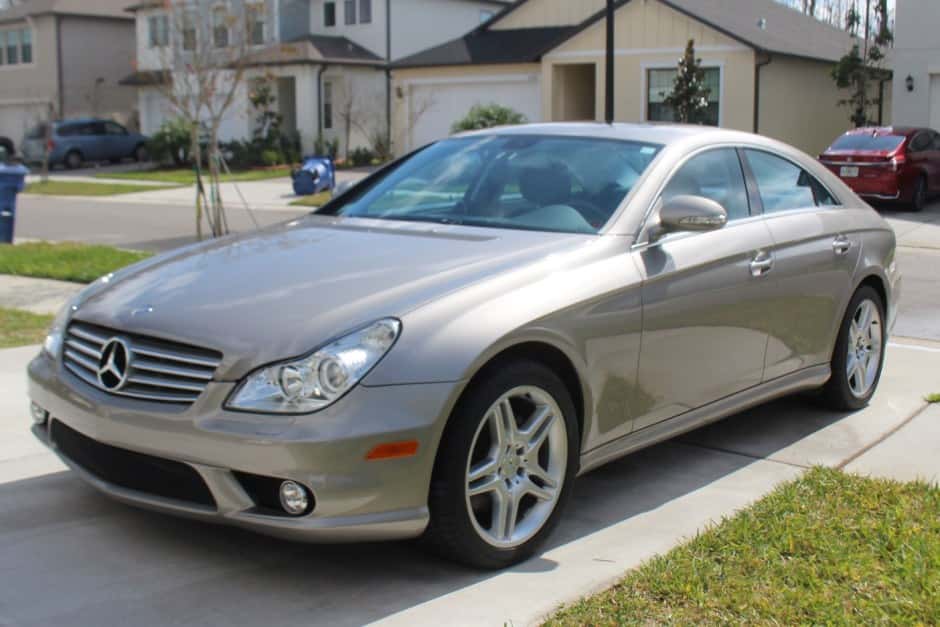2006 Mercedes-Benz CLS-Class sold for $8,100