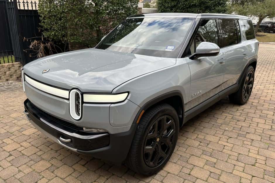 2023 Rivian R1S sold for $66,500