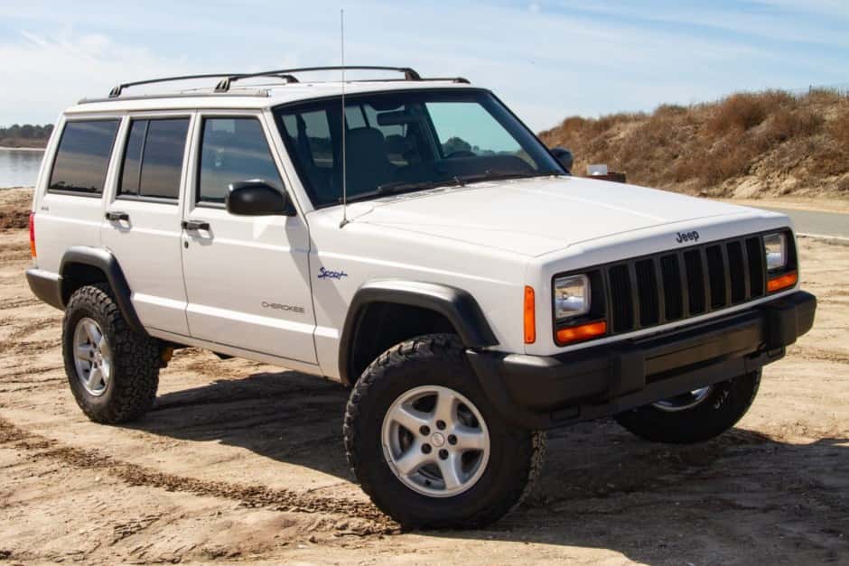 1997 Jeep XJ Cherokee sold for $18,250