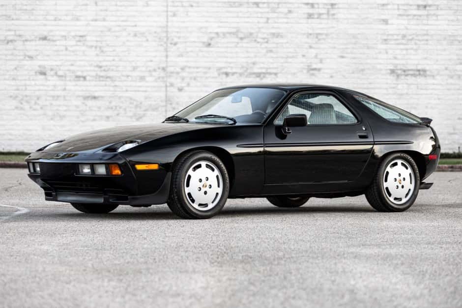 1984 Porsche 928 sold for $47,500