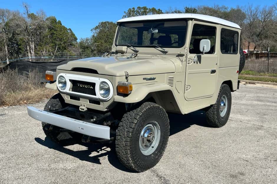 1975 Toyota Land Cruiser FJ40 sold for $36,000