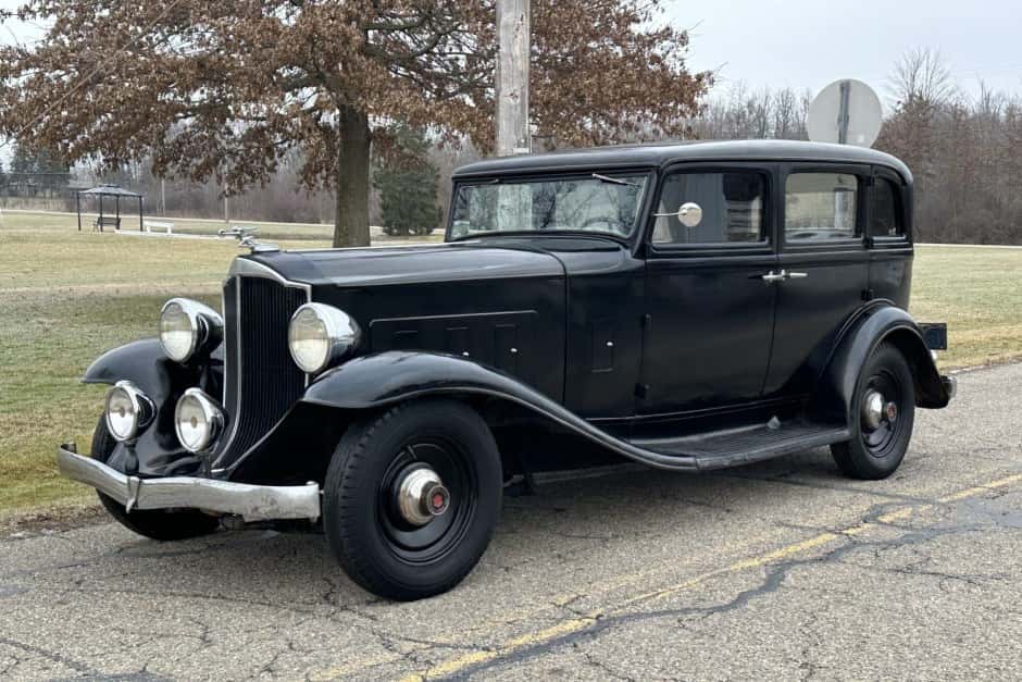 1932 Packard Eight sold for $25,950