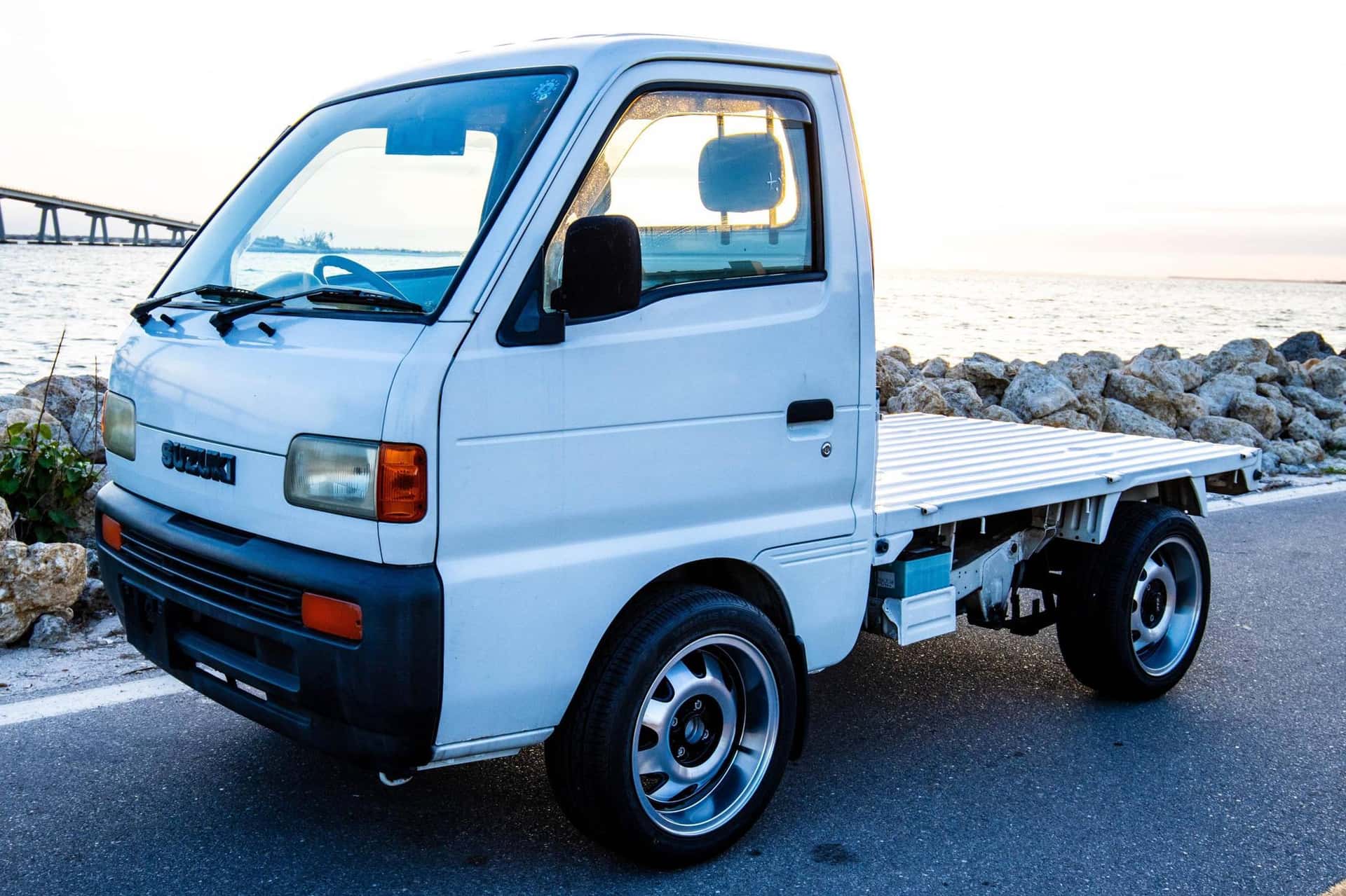 1998 Suzuki Carry Truck sold for $5,200