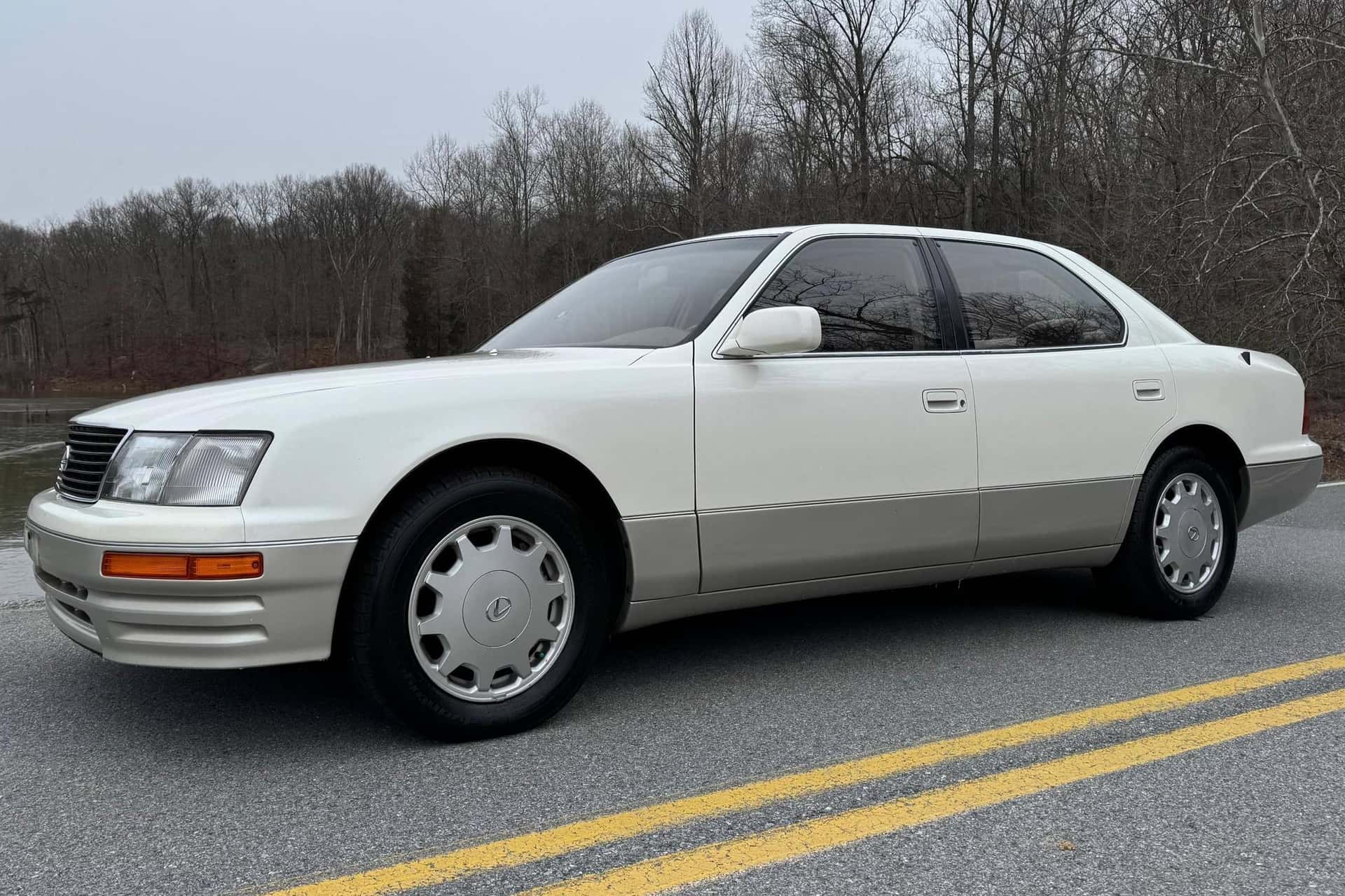 1996 Lexus LS sold for $5,885