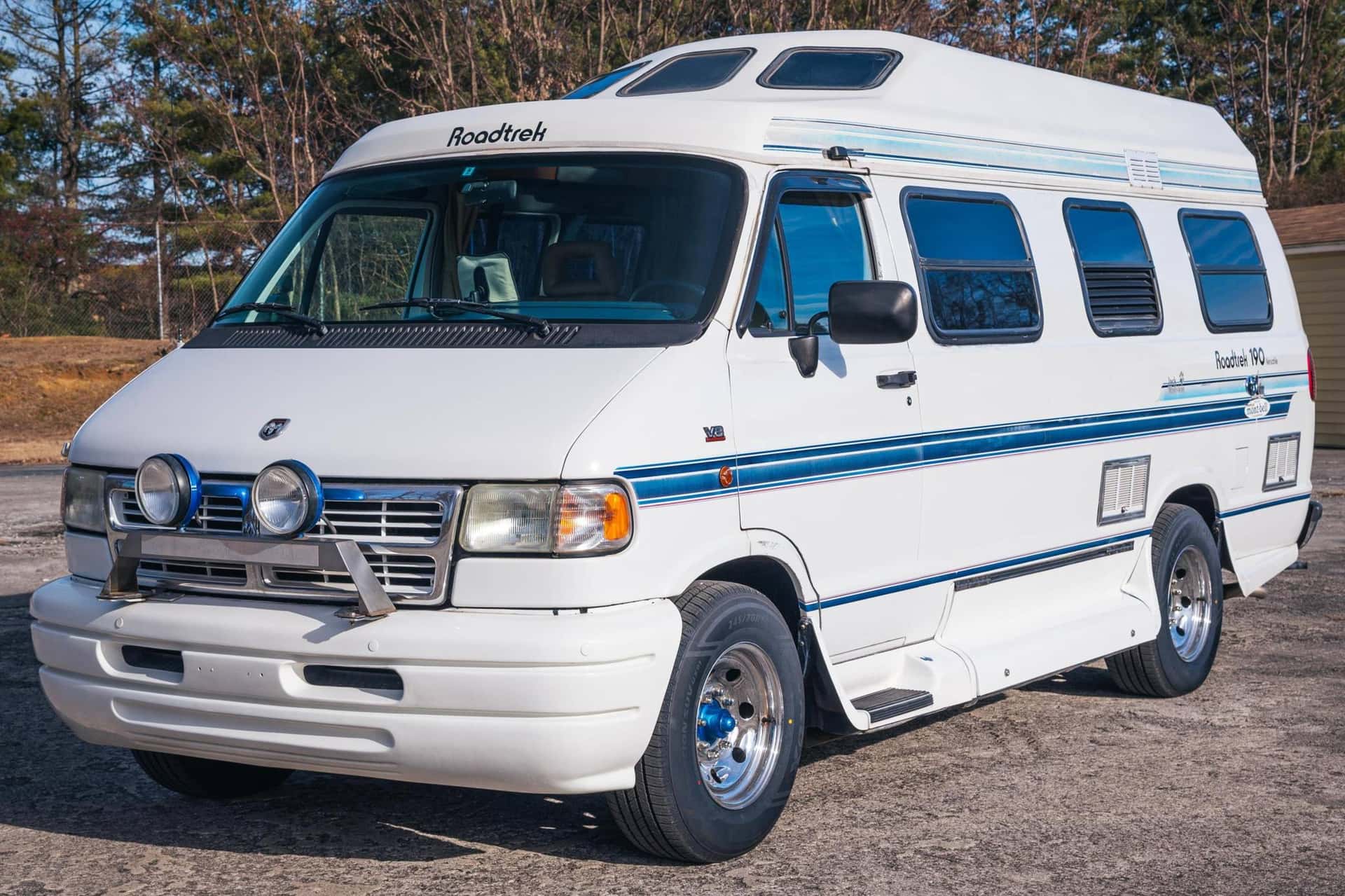 1995 Dodge Ram Van sold for $7,600