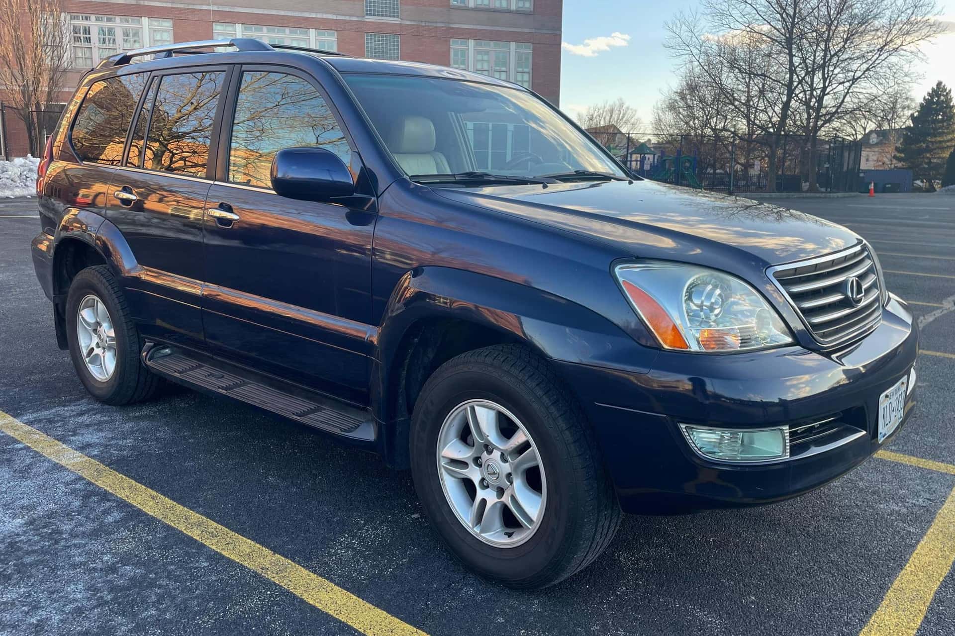 2008 Lexus GX sold for $5,200