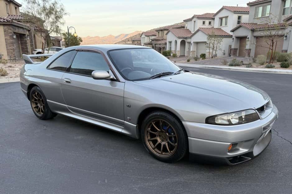 1998 Nissan R33 Skyline sold for $55,500