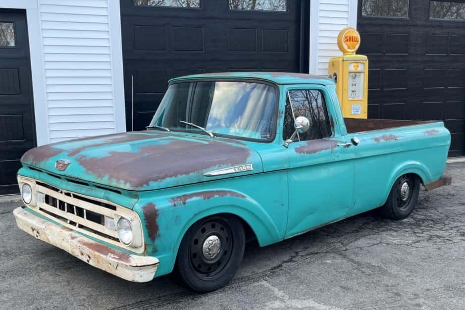 1961 Ford F-Series 1961-1966 sold for $18,000