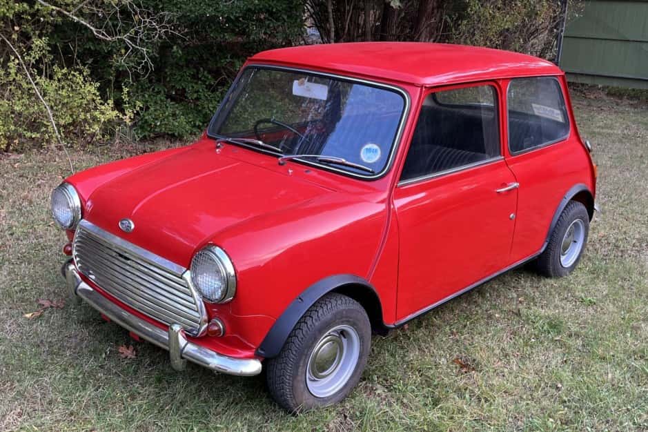1970 Mini Mk I-III Cooper sold for $15,250