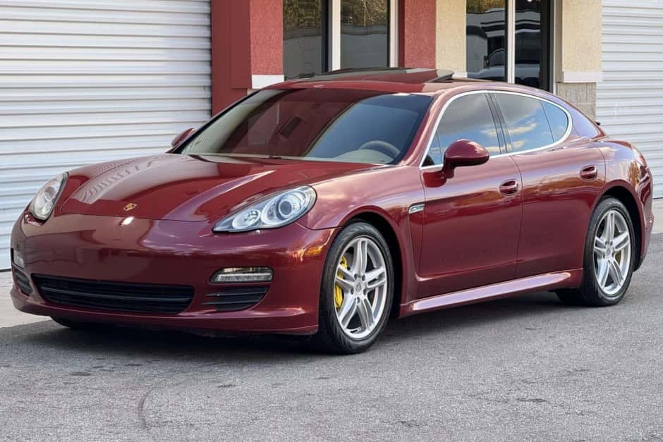 2011 Porsche Panamera sold for $23,100