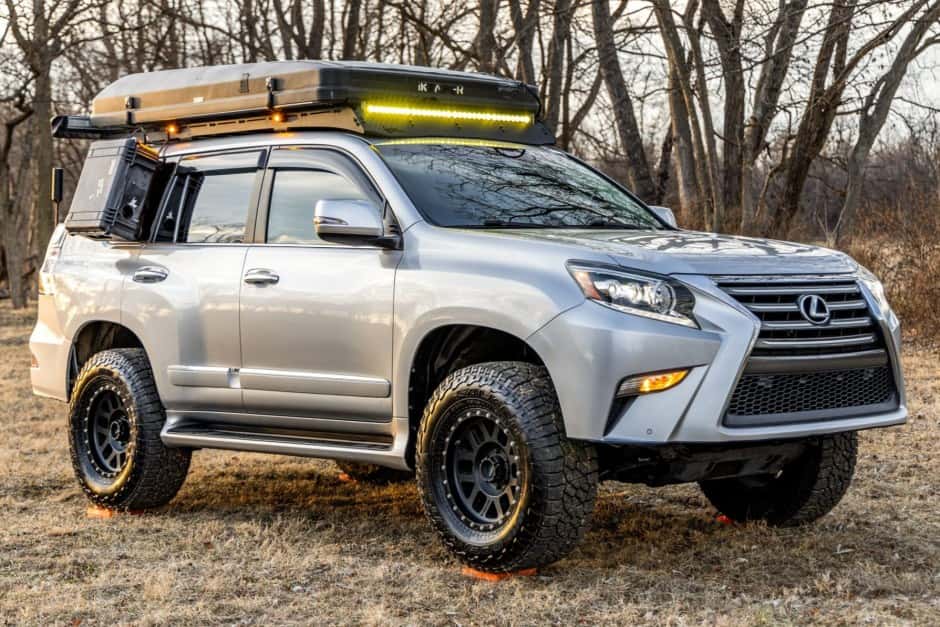 2016 Lexus GX sold for $32,750