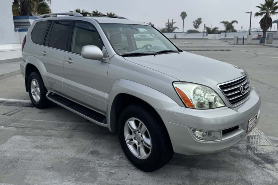 2003 Lexus GX sold for $13,777