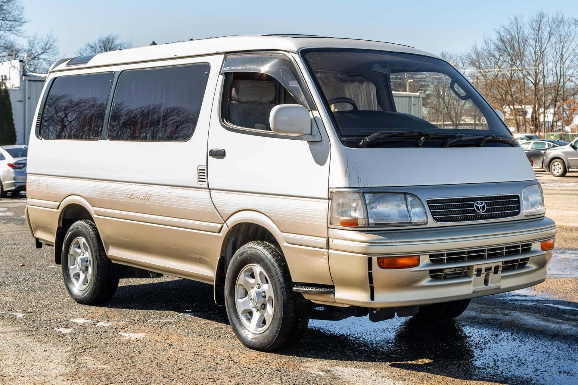 1994 Toyota HiAce sold for $5,000