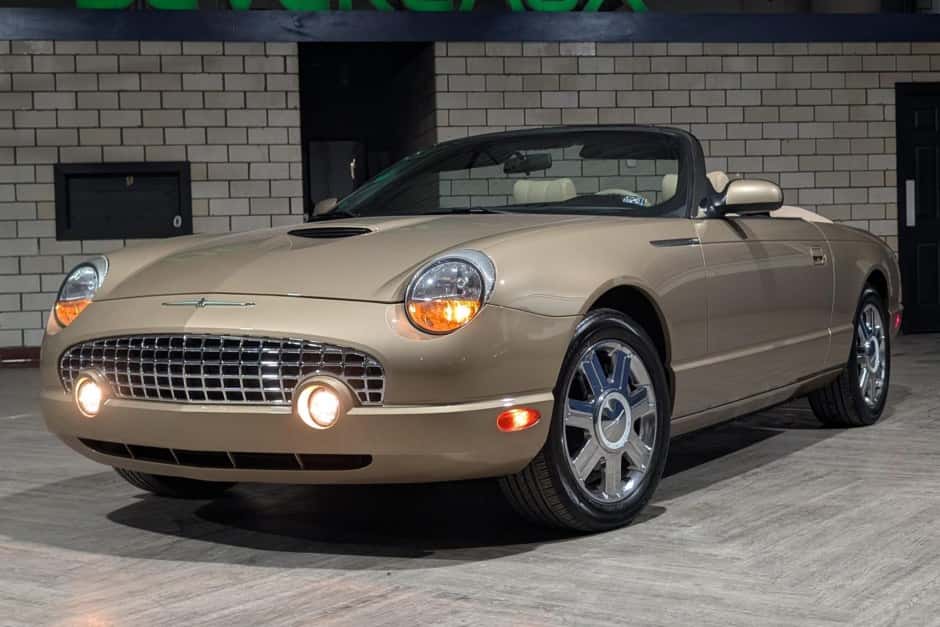2005 Ford Thunderbird (2002-2005) sold for $20,000