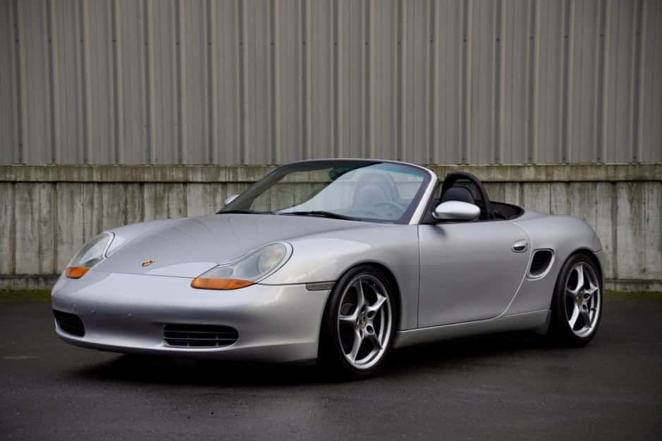 1999 Porsche 986 Boxster sold for $13,000