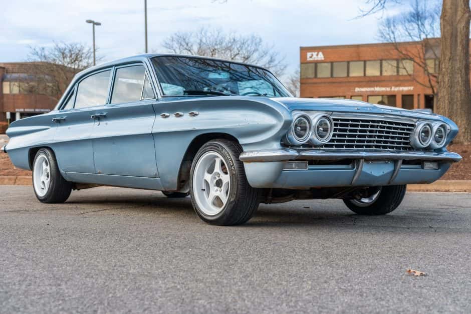 1961 Buick Special sold for $4,350