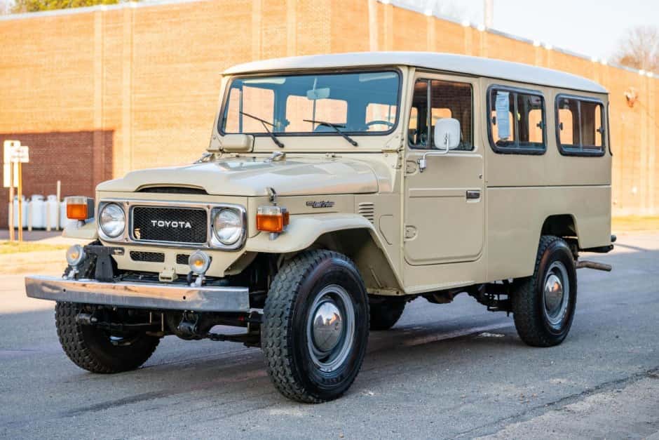 1982 Toyota Land Cruiser FJ45 sold for $20,000