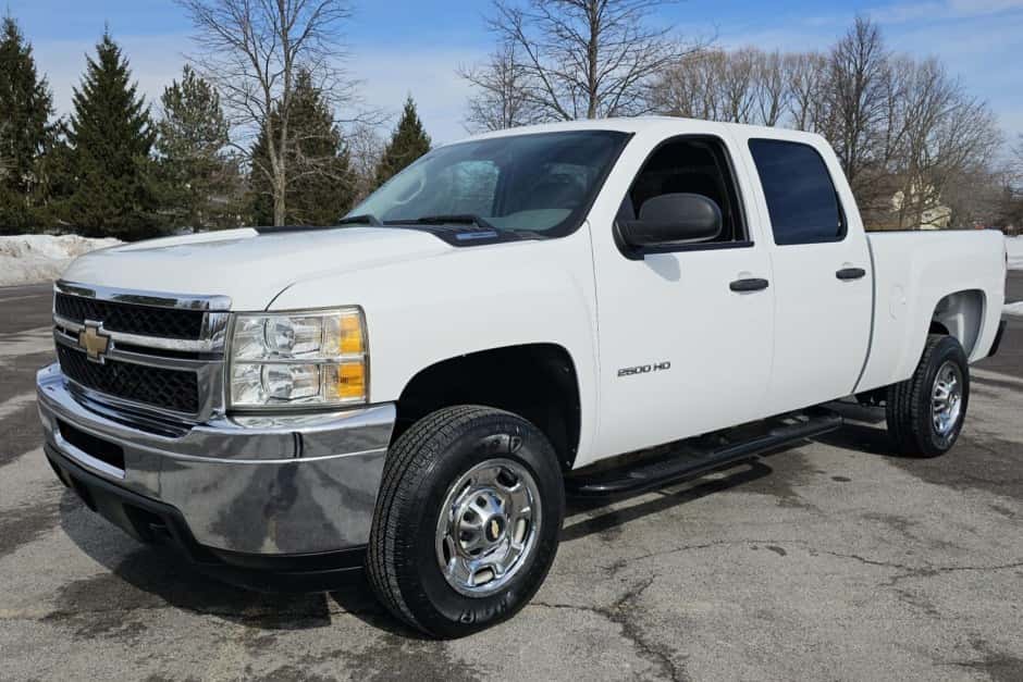 2011 Chevrolet Silverado GMT900 Heavy Duty (2007-2014) sold for $21,000