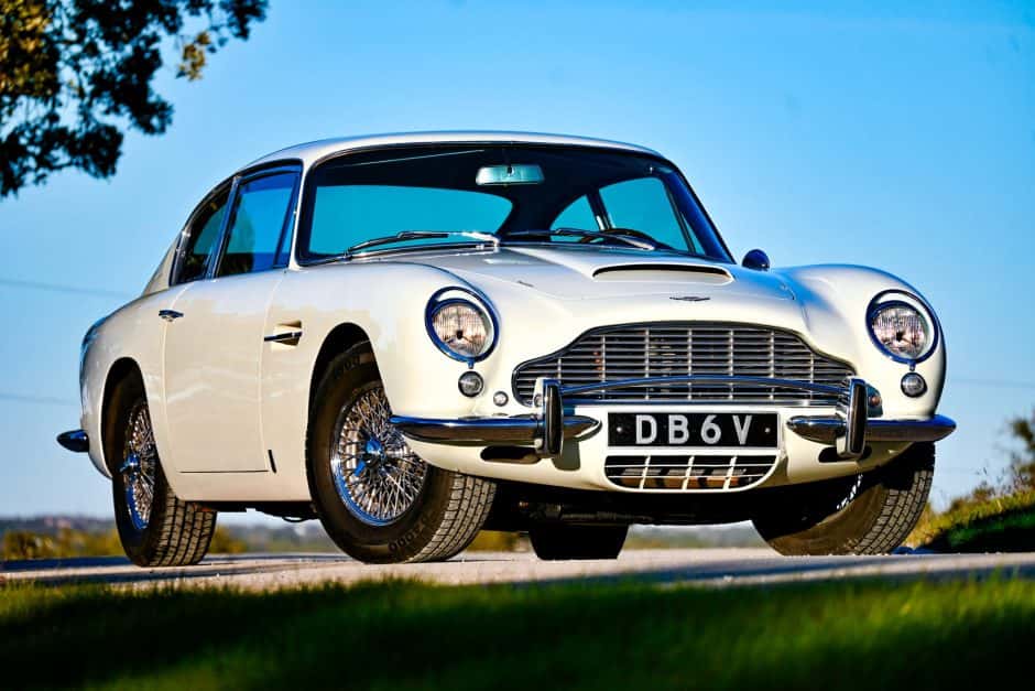 1966 Aston Martin DB6 sold for $280,000