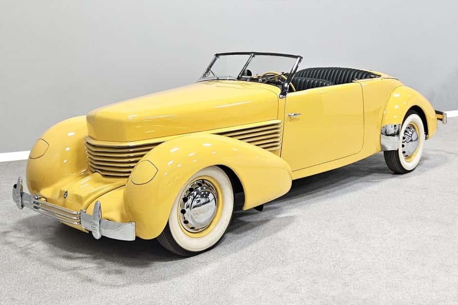 1937 Cord 810/812 sold for $167,500