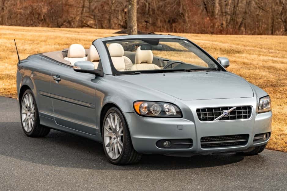 2008 Volvo C70 sold for $10,600