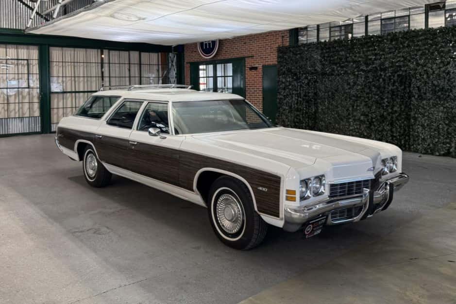 1972 Chevrolet Caprice sold for $17,525