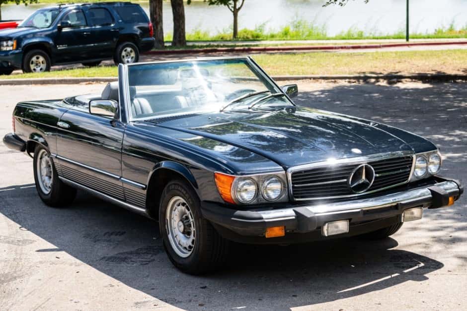 1982 Mercedes-Benz R107 SL sold for $5,500