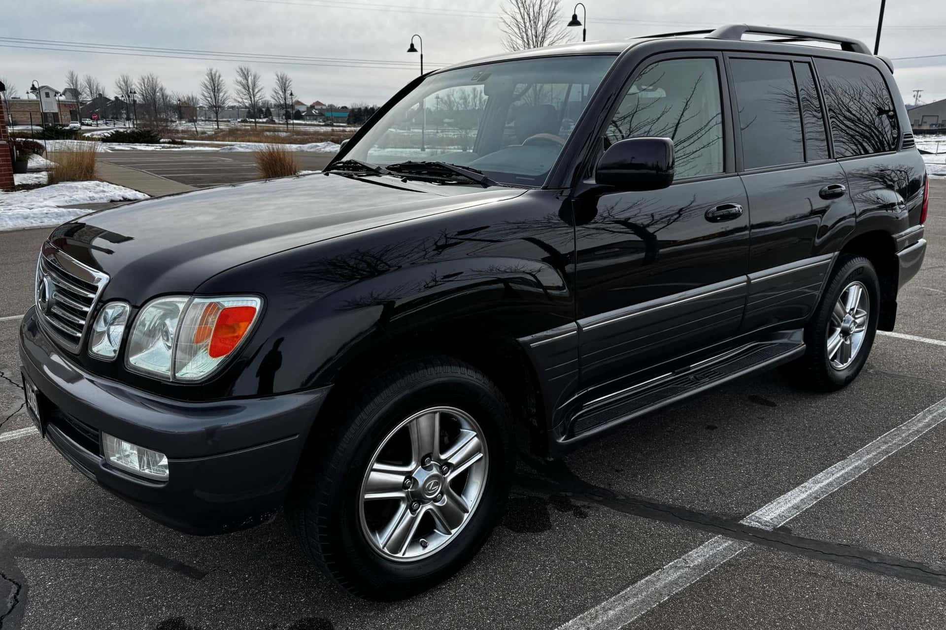 2006 Lexus LX sold for $14,350