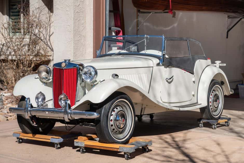 1950 MG TD sold for $16,000