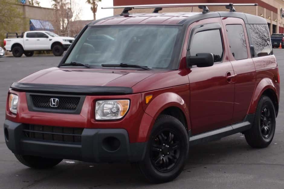 2006 Honda Element sold for $10,750