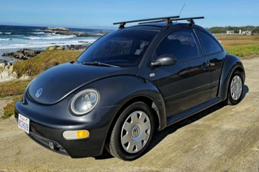 2002 Volkswagen New Beetle (1998-2010) sold for $6,100