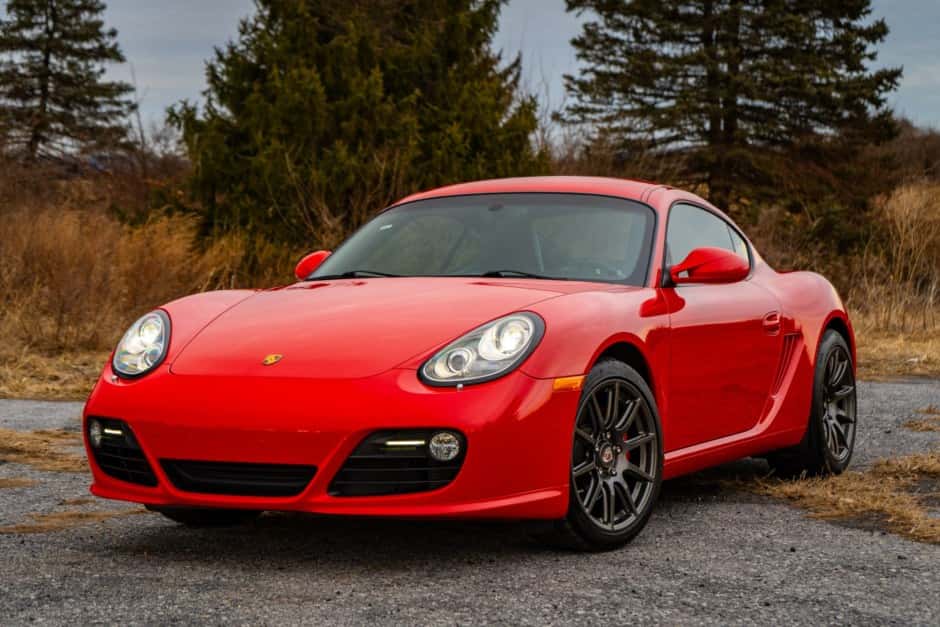2010 Porsche 987 Cayman sold for $52,500