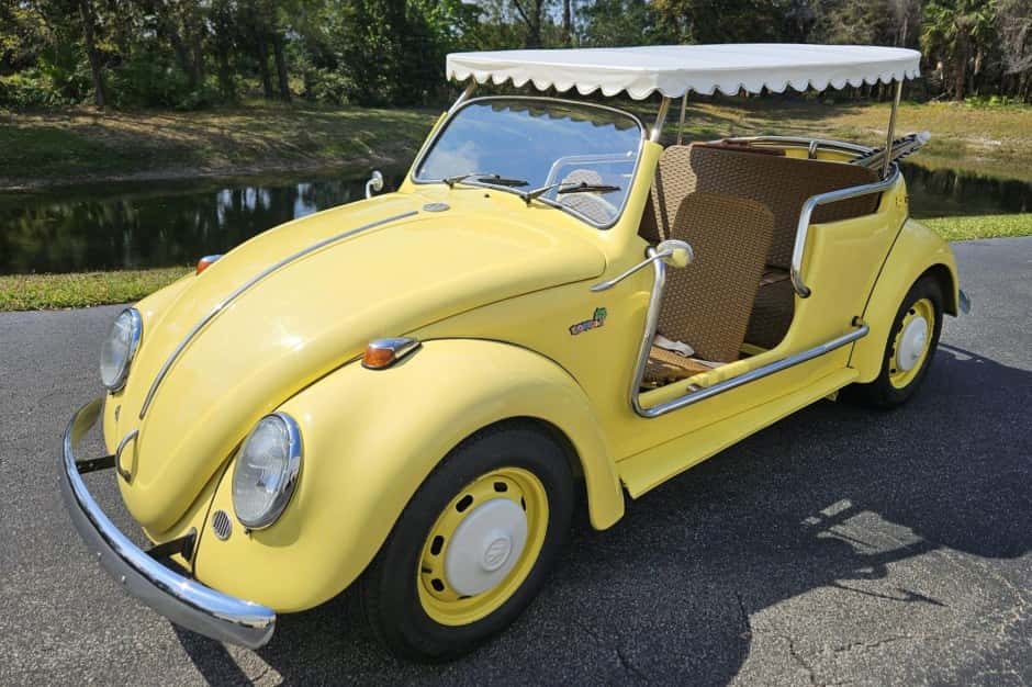 1970 Volkswagen Beetle (1958-1979) sold for $11,000