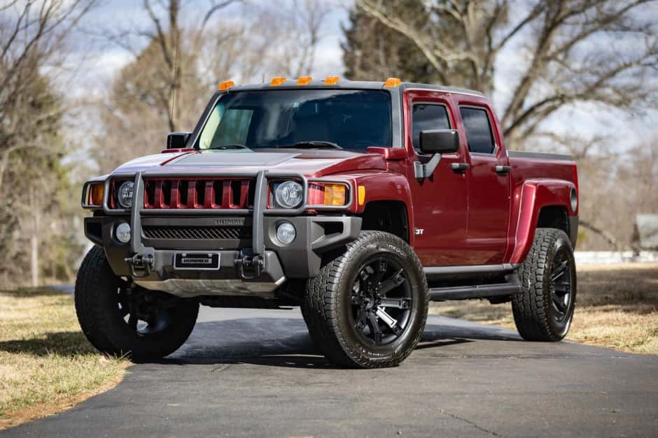 2009 Hummer H3 sold for $32,000