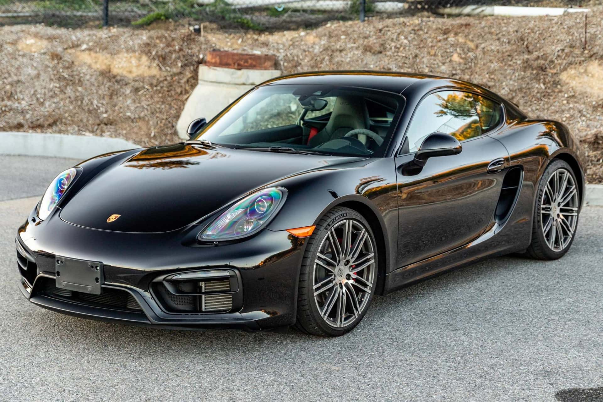 2015 Porsche 981 Cayman sold for $65,500