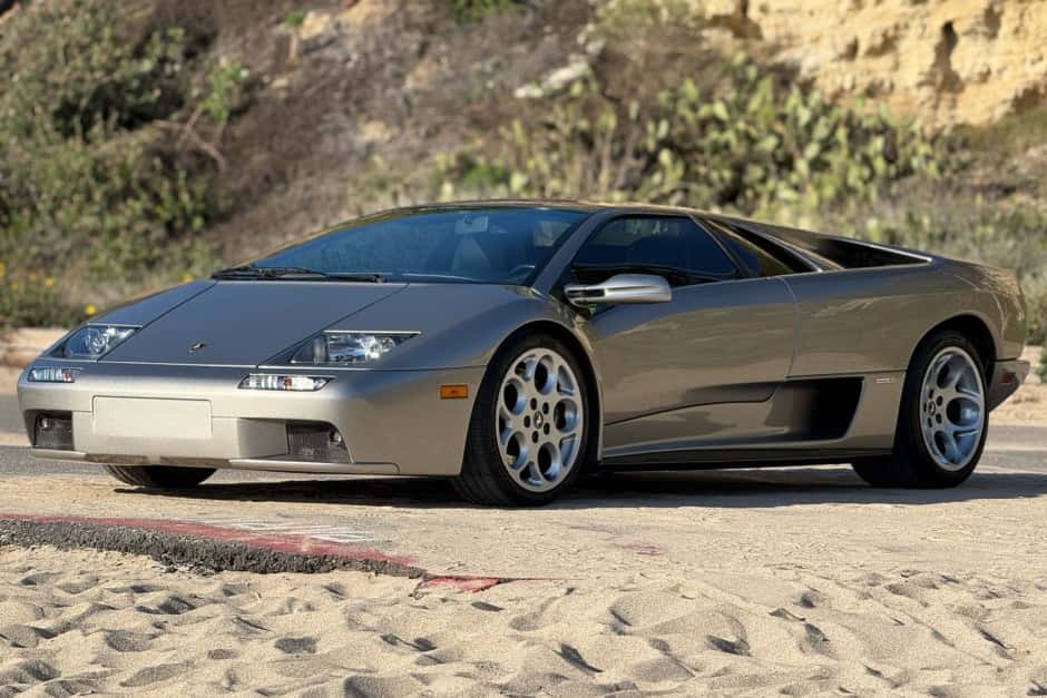 2001 Lamborghini Diablo sold for $376,000