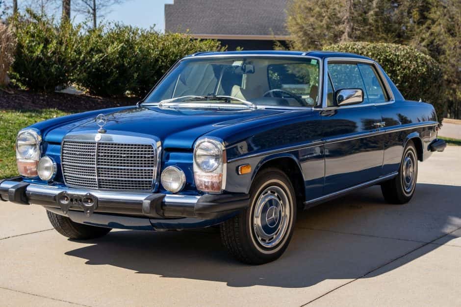 1976 Mercedes-Benz W114 & W115 sold for $7,300